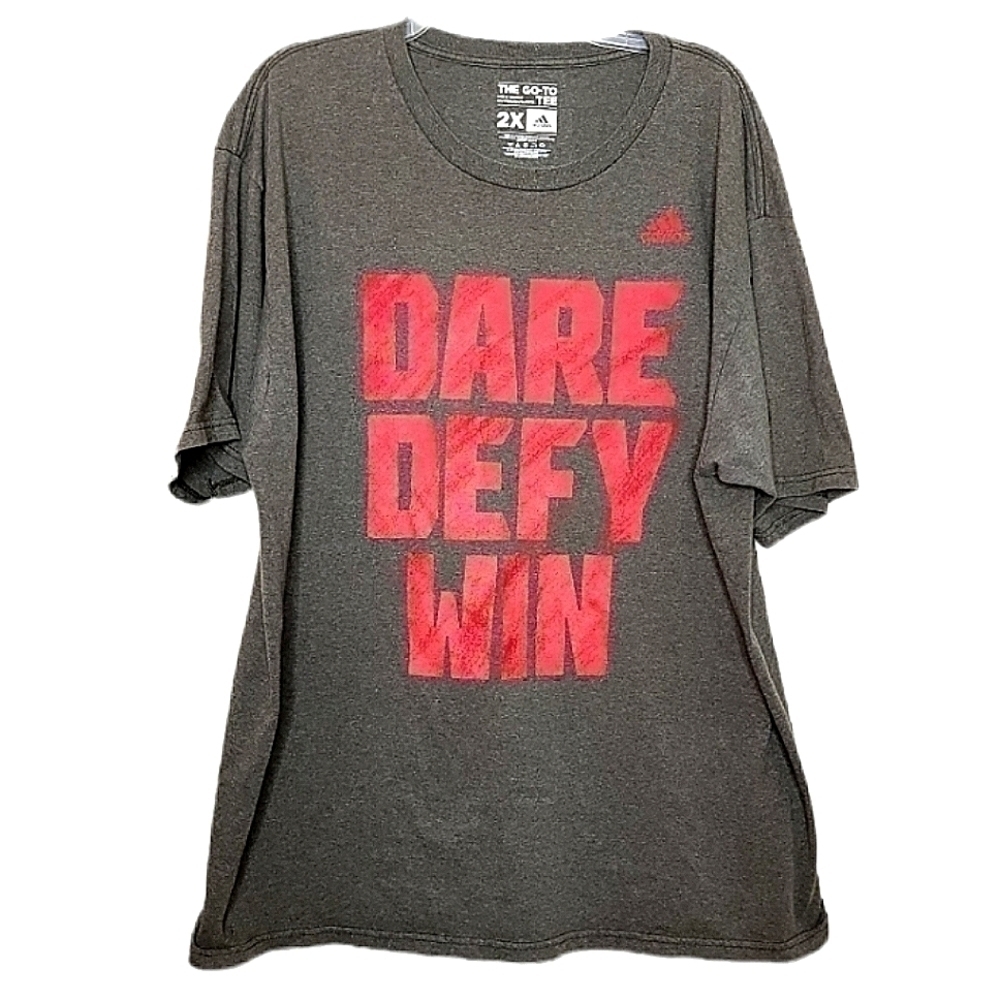 🌶️Adidas The Go-To Tee Men’s 2X Gray and Red Athletic Short Sleeve Tee Shirt